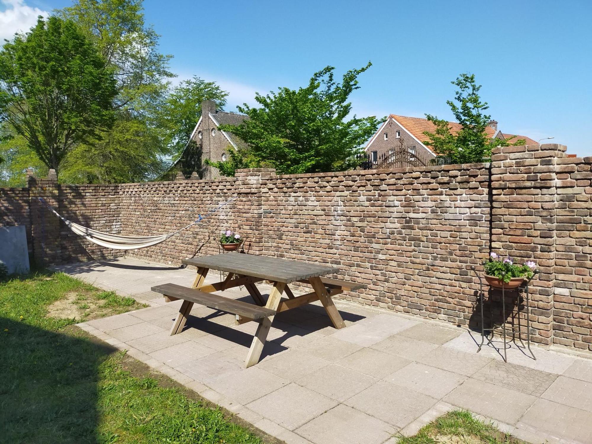 Aan De Molenberg Bed & Breakfast Broekhuizen  Екстериор снимка