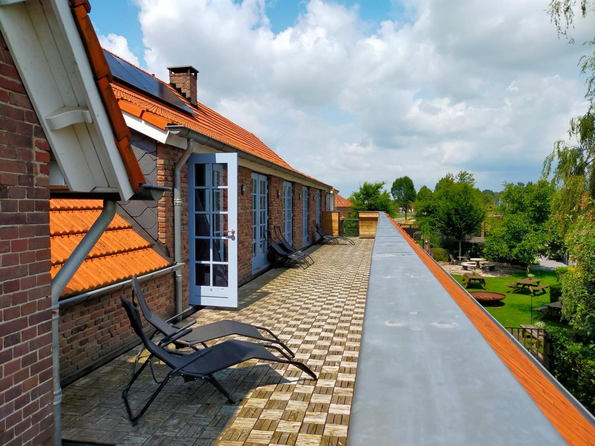 Aan De Molenberg Bed & Breakfast Broekhuizen  Екстериор снимка